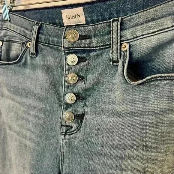 Hudson Button-fly Skinny Jeans. Size 28. Light Wash. - Picture 4 of 5